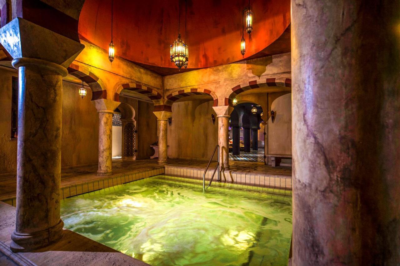 Meses Shiraz Hotel Superior-Adults Only Egerszalok Luaran gambar