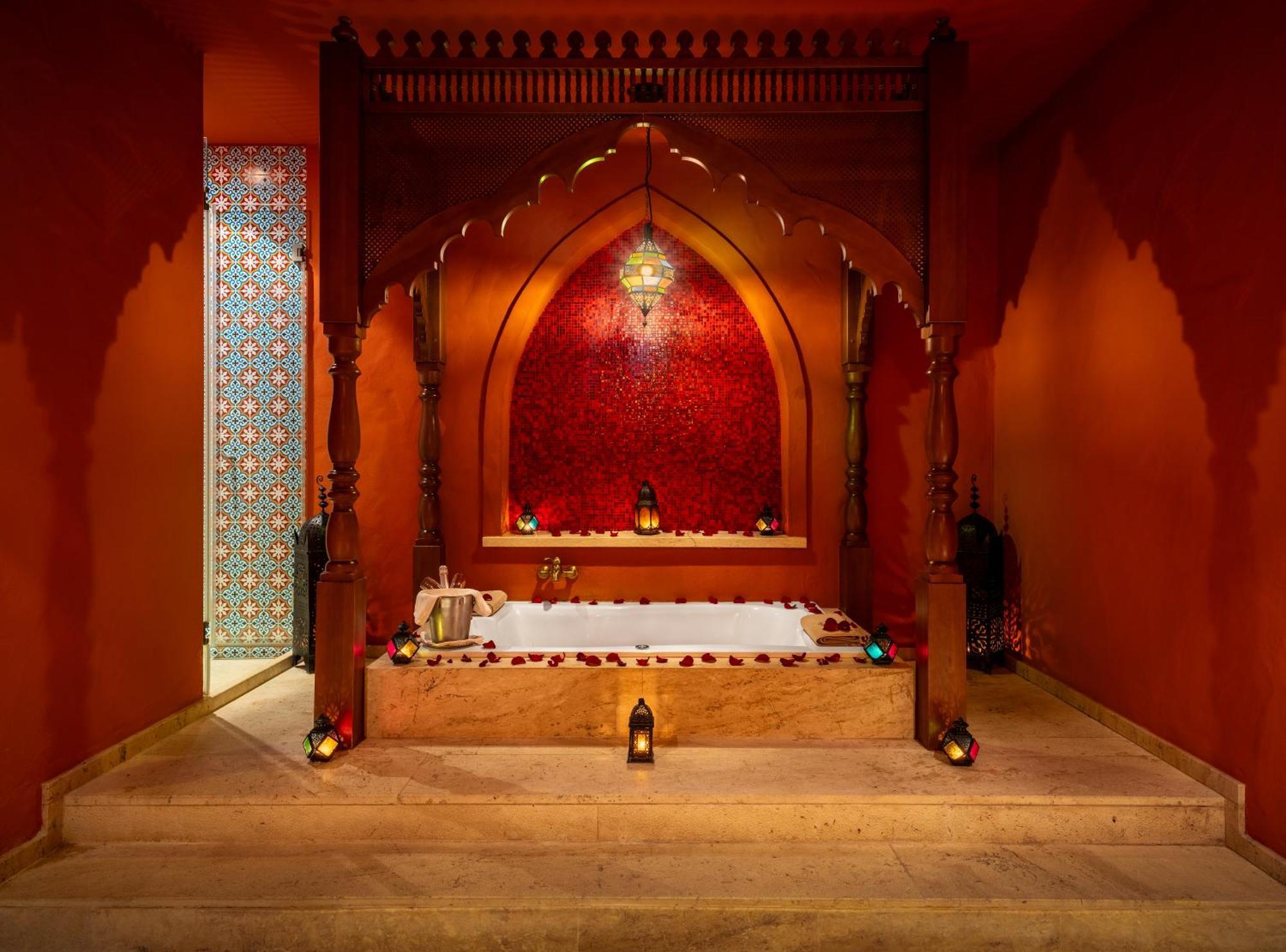 Meses Shiraz Hotel Superior-Adults Only Egerszalok Luaran gambar