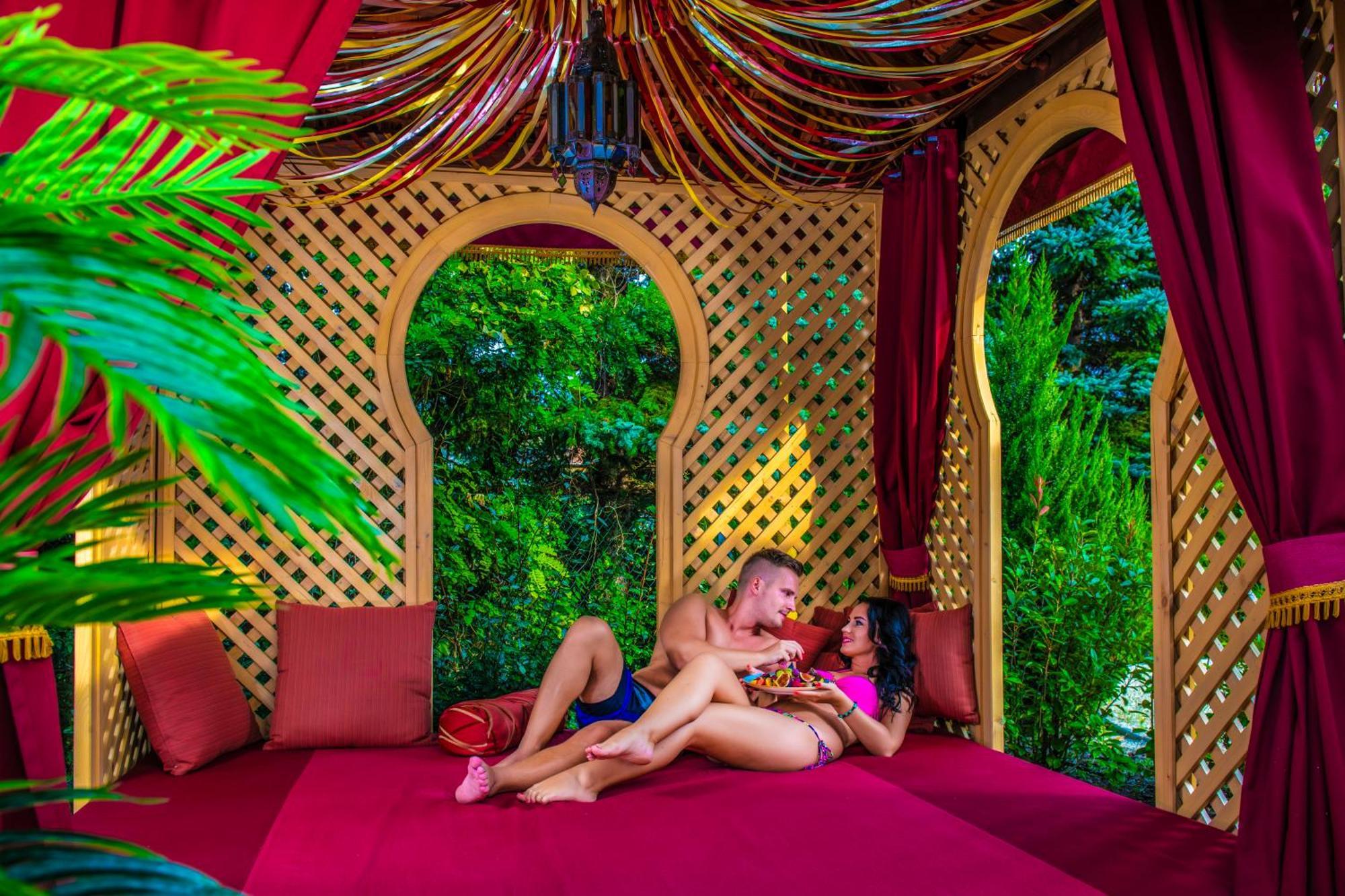 Meses Shiraz Hotel Superior-Adults Only Egerszalok Luaran gambar