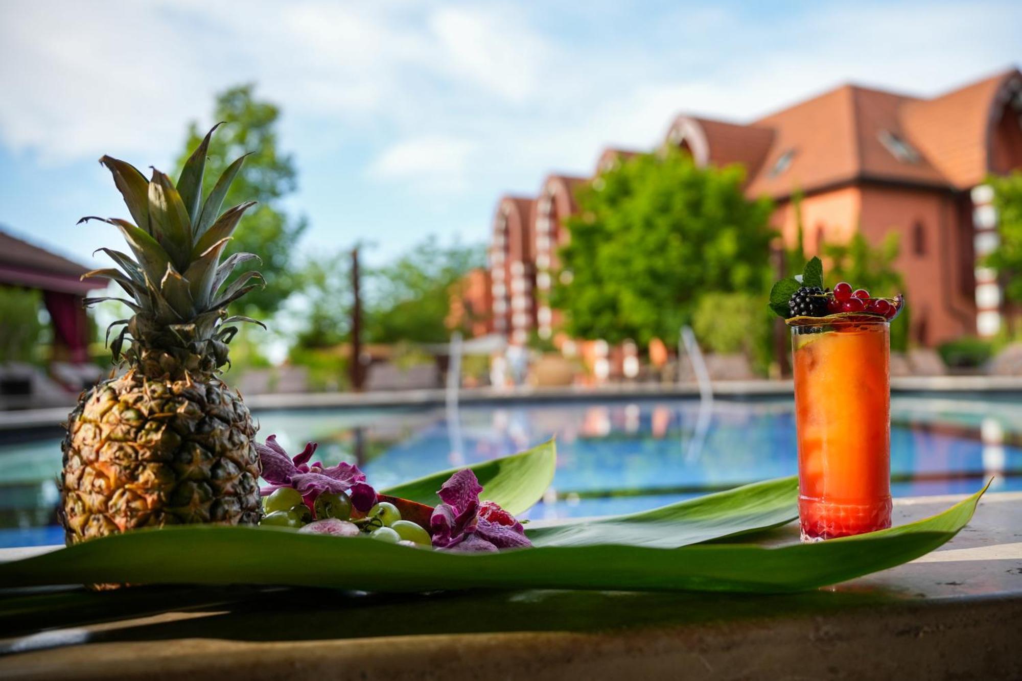 Meses Shiraz Hotel Superior-Adults Only Egerszalok Luaran gambar